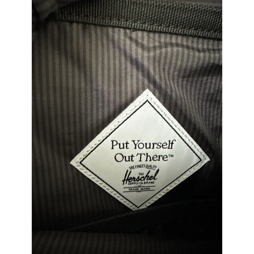 Herschel Supply Co Backpack Retreat Sling Bag 5L Black Nylon Strap Leather Trim